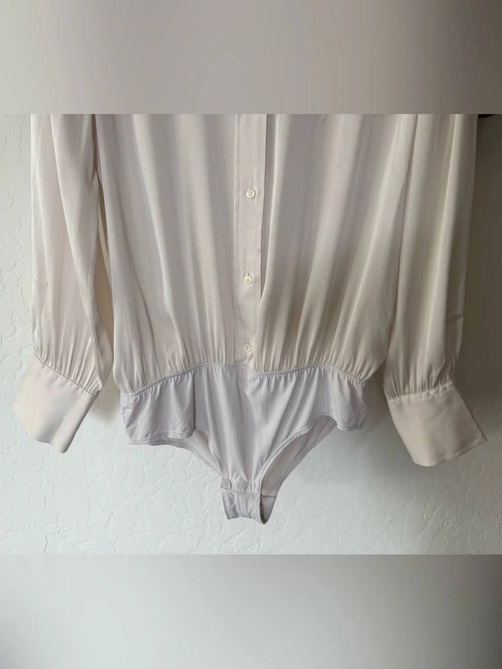 J crew|SILK Off White Long-Sleeve Ivory Button-Front Bodysuit•••Size 10,Drapey